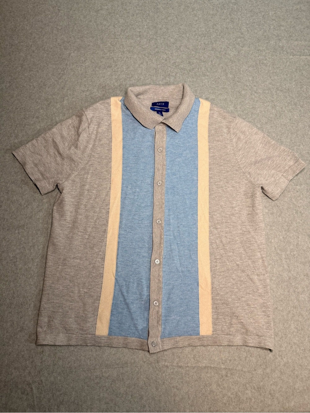 Apt. 9 Short Sleeve Sweater Polo with Sky Blue Front Panels and Beige Stripes